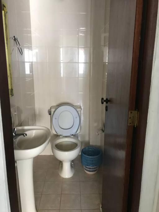 Casa Em Geriba 1 Minuto Da Casa de férias